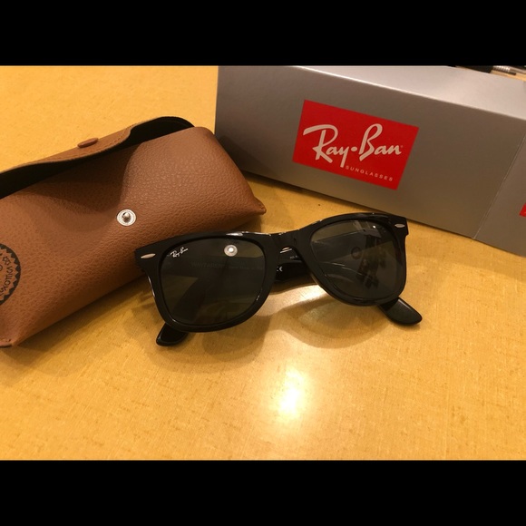 Rayban wayfarer original polarized sunglasses new - Picture 1 of 7